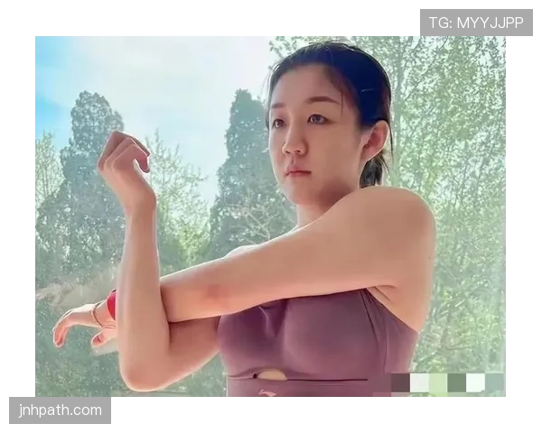 陈梦家里这日常摆设,跟她赛场上的霸气简直反差太大了! 陈梦家里这日常摆设,跟她赛场上的霸气简直反差太大了!